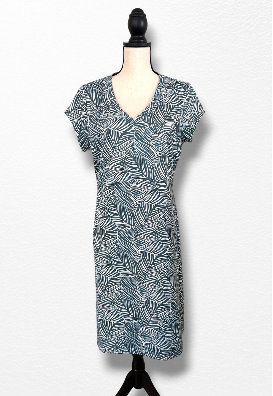 LL Bean V-Neck Fitness Dress, Size L